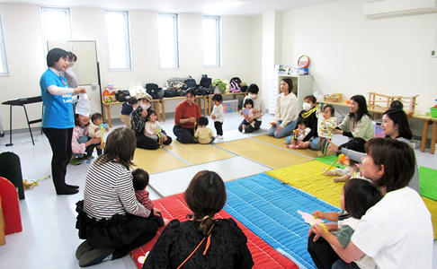 1歳児親子教室ぽっぽらんど 写真02